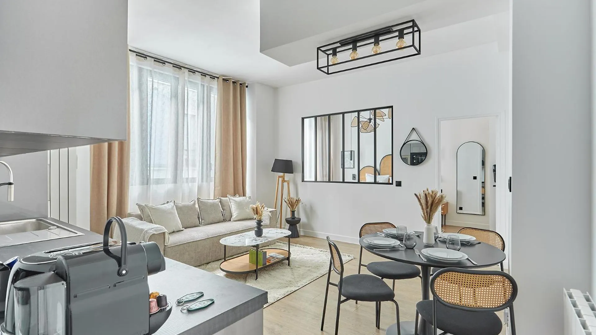Apartment Center Of Bastille By Studioprestige *